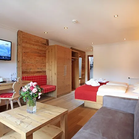 ألكساندر كيرشبرغ ان تيرول