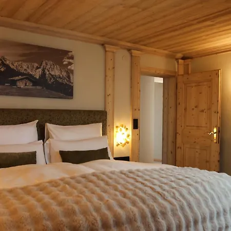 亚历山大酒店 4*